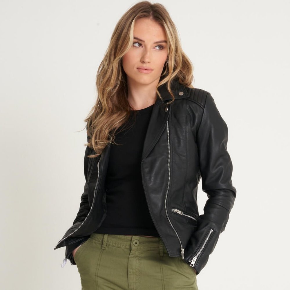NEW Barney's Originals BELLINA real leather jacket in black 1085 0526-8F